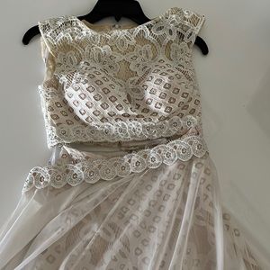 Gorgeous LeGala Mon Cheri lace white chiffon 3-piece, size 4, NWT, never worn.